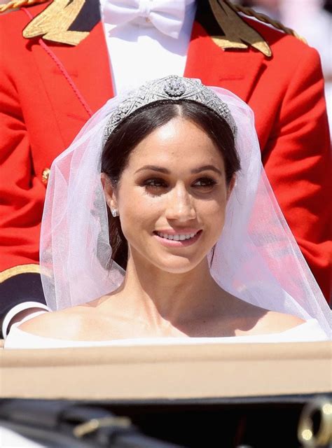 The Wedding Of Prince Henry And Meghan Markle Carriage Procession And Wedding Cake The Real My
