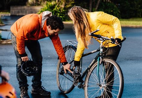 Your index and middle finger. Tips for everyday bike riding - beginners to advanced ...