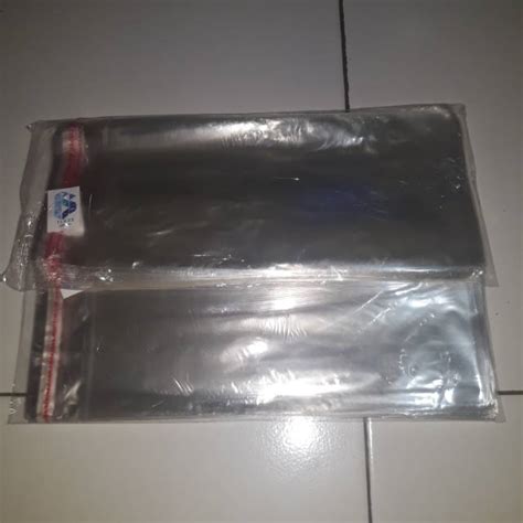 Ukuran plastik 10 cm x 20 cm, biasanya dipakai untuk kemasan 1/4 kg ukuran plastik 12 plastik pp yang biasa digunakan untuk kemasan produk yang kering, seperti: Ukuran 10x23cm PLASTIK OPP/PLASTIK UNDANGAN/BUNGKUS UNDANGAN | Shopee Indonesia