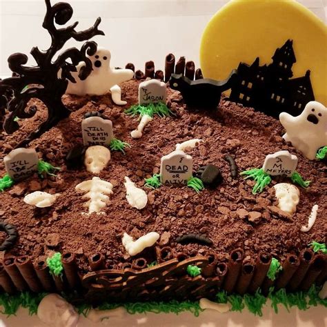 Graveyard Cake Graveyard Cake Halloween Snacks Diy Halloween Cakes