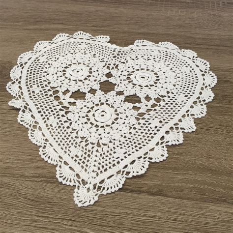 Rosette Heart Shaped Doilies White 10 Inch Set Of 12 Accent Linens