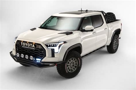 Toyota Trd Desert Chase Concept Is An Off Road Ready Tundra On Steroids