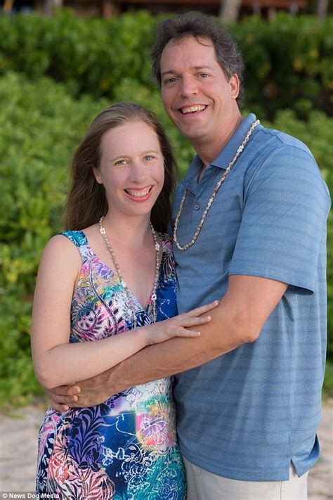 Texas Couple Claim They Can Orgasm From Hugging Daily Mail Online