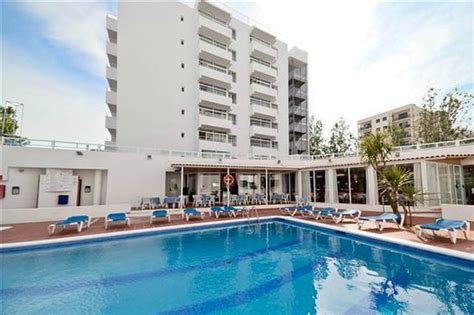 ¿este es su perfil de tripadvisor? Apartamentos Tivoli (Ibiza/Playa d'en Bossa) - Hotel Opiniones - TripAdvisor