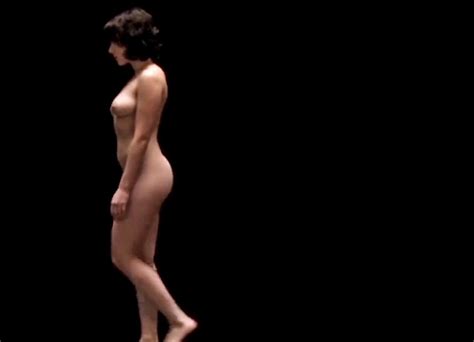 Η Scarlett Johansson τελείως γυμνή σε βίντεο σκηνή από την ταινία