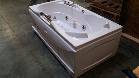 1 person massage hydrotherapy white corner bathtub tub bluetooth ready with free remote