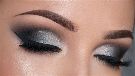 Night Out Makeup Tutorial Black And Silver Smokey Eye Silver Smokey Eye Dramatic Eye Makeup
