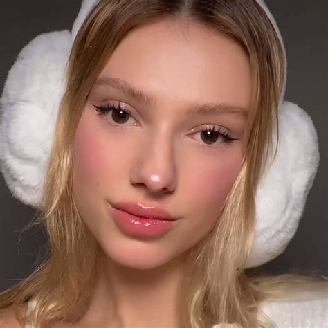 Kako Postići Tiktok Makeup Trend Cold Girl Za Tvoj Najljepši Zimski Izgled Ultra Magazin
