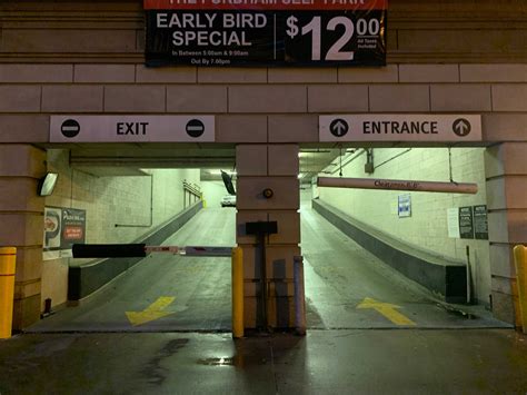 The Magnificent Mile Parking Chicago Parking