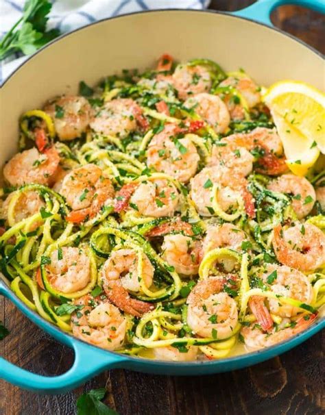 This shrimp scampi recipe is a crowd pleaser. Healthy Shrimp Scampi {Made with Zucchini Noodles!} - WellPlated.com