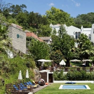 A spa town is a resort town based on a mineral spa (a developed mineral spring).patrons visit spas to take the waters for their purported health benefits. 10 Best Places In the Algarve