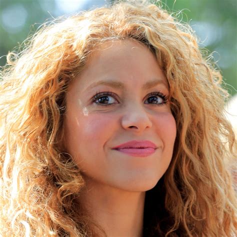 Born and raised in barranquilla, shakira has been referred to as the queen of latin music and is noted for her versatility in music. Shakira - Shakira Bio Facts Family Famous Birthdays / Shakira began her musical career at the ...
