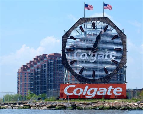 Colgate Clock On The Hudson Jersey City New Jersey Flickr Photo