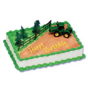 Our 4 yo absolutely loved his john deere cake with cupcakes. Cake John Deere Cake Decorations A variety of John Deere ...