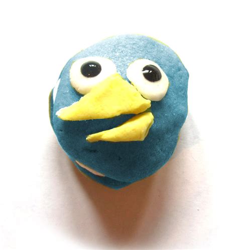 Duck, duck meal, pea protein, turkey, whole dried eggs, peas, chicken meal, pea flour, dried tomato pomace, potatoes, chicken broth, turkey liver, quail, sweet potatoes, salmon oil (preserved with mixed. Angry Birds Whoopie Pies · How To Bake A Whoopie Pie ...