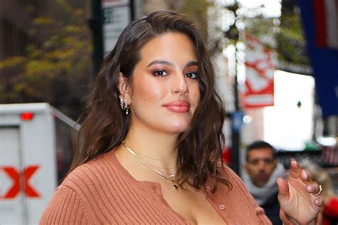 Ashley Graham Puts Spanxs Worry Free Pants To The Test With White Hot
