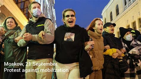 Russia Young Activists Fight Against The Invasion Global Bar Magazine