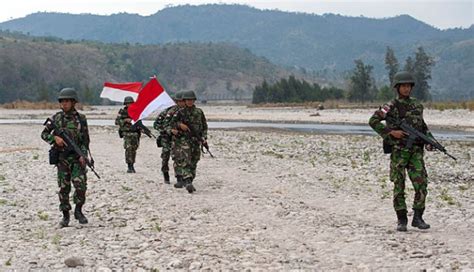 Foto Patroli Penjaga Perbatasan Indonesia Timor Leste Strategi