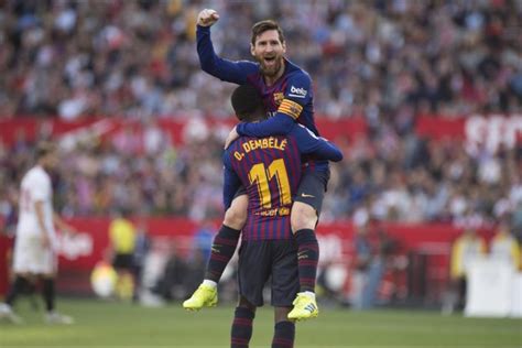 Espectacular Triplete De Messi Y El Barcelona Remonta En Sevilla