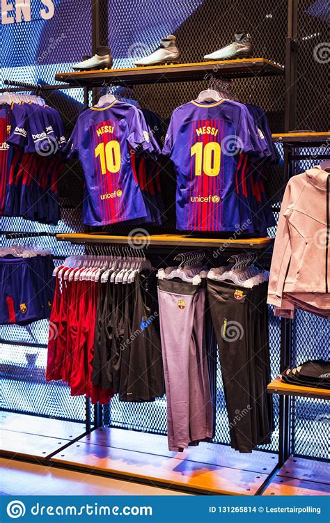 Visitor guide to fcbotiga stores: Official Store FC Barcelona , Clothing And Footwear Team ...