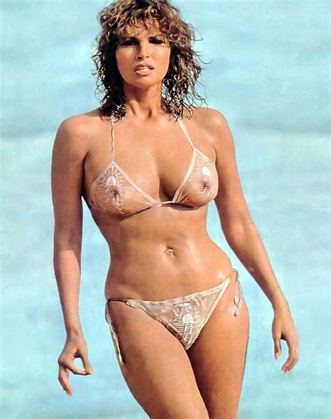 Raquel Welch Full Body Bikini Xxx Porn