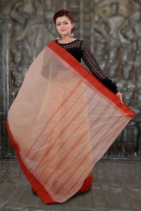 Beige Bengal Tant Hand Woven Pure Cotton Saree