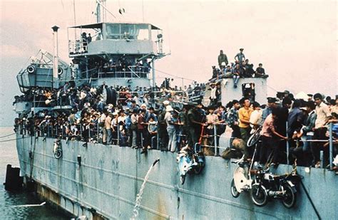 Vietnam War 40 Years Ago 75 Beathtaking Color Photos Of The Fall Of