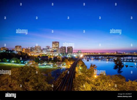 Downtown Richmond Virginia Skyline Stock Photo Alamy