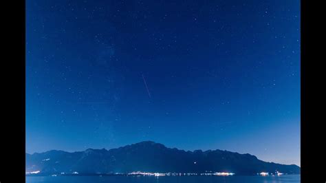 Étoile filante takes its name from a shooting star, illuminating the night sky and tracing out a radiant future. Image de Etoile: Nuit Etoile Filante Aout