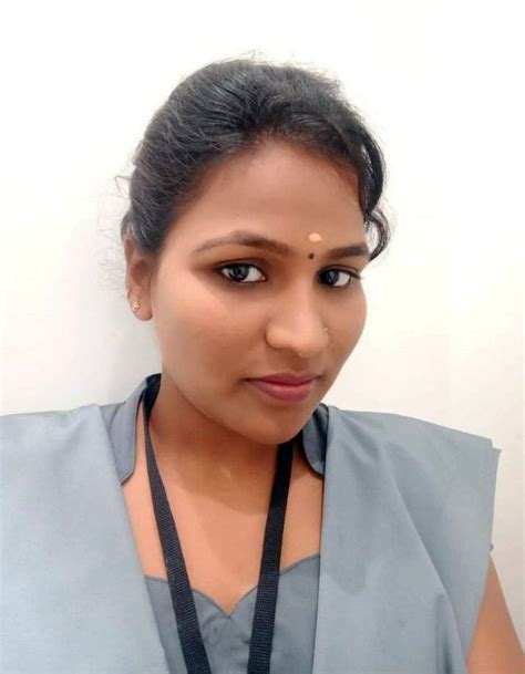 busty office tamil sexy gf selfie pics leaked femalemms
