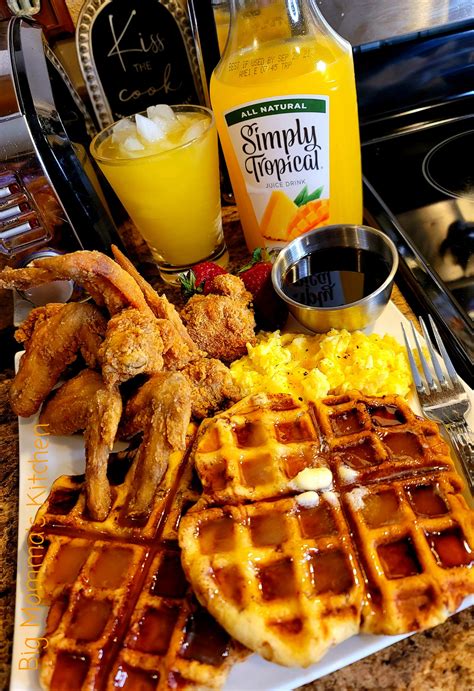 Southern Fried Chicken And Waffles With Spicy Honey Butter Sauce Oxomeals