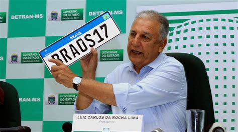 A partir de fevereiro carros novos serão emplacados a nova Placa