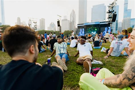 Chicago Festivals 2024 | Ultimate Events Guide to Music Fests, Street