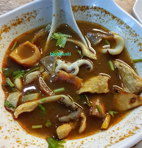 Mengonsumsi makanan yang lebih sehat seperti buah dan sayur akan lebih aman untuk membantu mengurangi berat badanmu. Blog Ibu Siti: Kedai Tomyam Sedap di Puchong