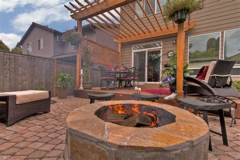 Fire Pit Water Feature Pergola Paver Courtyard