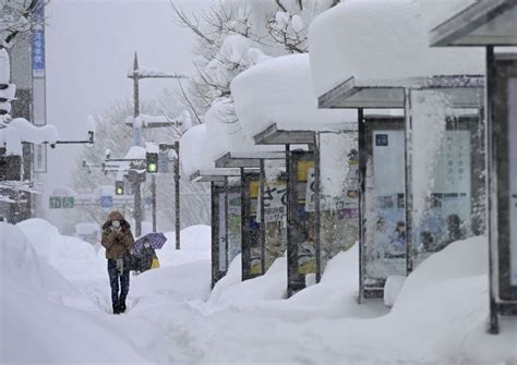 Cars Stranded Trains Affected By Continued Heavy Snow Across Japan
