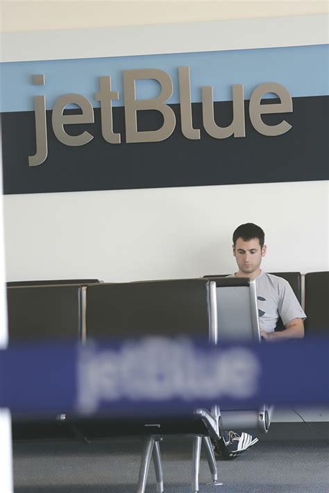 Jetblue Terminal C Renovation Fennick Mccredie Architecture