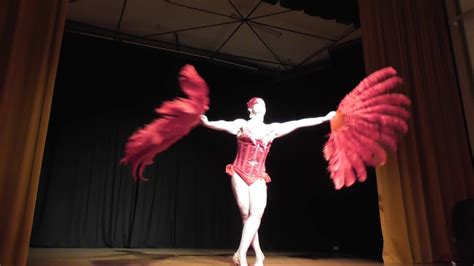 Grace Cherry Performs A Classic Burlesque Feather Fan Dance At The Hot