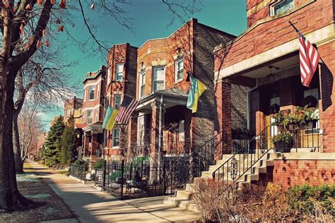 Living In Chicagos Ukrainian Village Neighborhood An Urban Hotspot