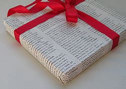 Those who aren't stoked about this simply let someone else do it for them but those who take pleasure in taking care of this themselves always look for new and innovative ideas and designs they can try. Recycle Old Magazines in Eco-Chic Gift Wrapping Paper ...