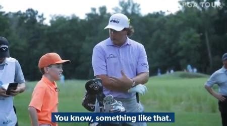 One thing you can count on phil mickelson to do is interact with fans. Phil Mickelson delivers on promise to let young Riley caddie for him | GolfMagic