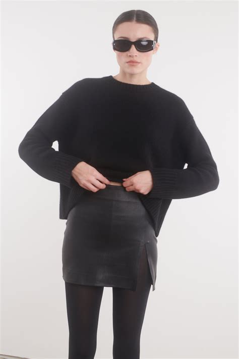Black Leather Mini Skirt With Slit Sprwmn