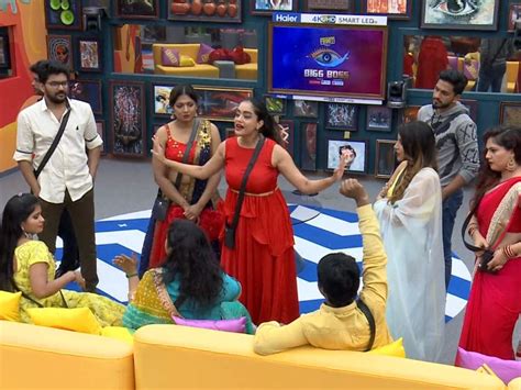 With the season 3 premiere expected on vijaytv and on streaming platform hotstar at 8pm tonight, here is the list of 15 contestants confirmed by an internal source to be entering the bigg boss 3. Bigg Boss Tamil 3 episode 7, June 30, 2019, written update ...