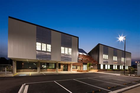 Ballarat Community Health Primary Care Centre By Designinc Architizer