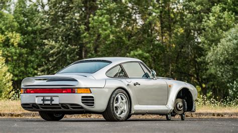Smashed In Transit This Porsche 959 Still Sold For 467500 Hagerty