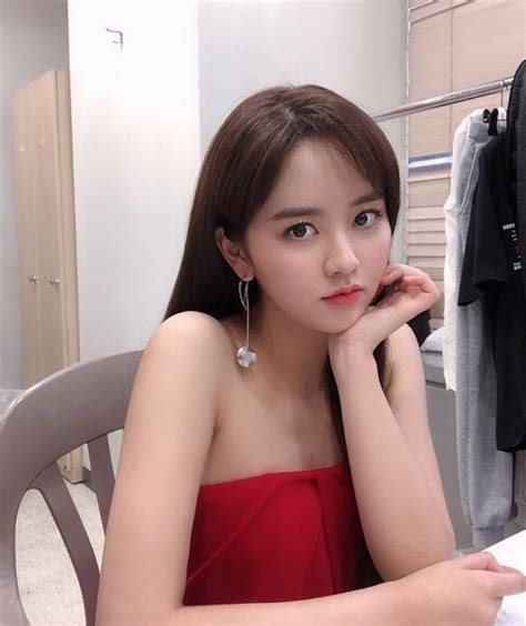 Kim jung hyun drops out as leading man of mbc drama time due to health reasons. Here's the Adorable Reason Why Kim So Hyun Is Following so ...
