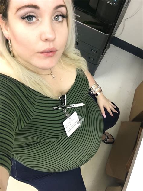 Just A Reminding You What Youve Done To Me Preggers Sexy Preggo Breeding Kink Getting Fatter