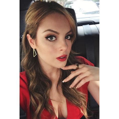 Elizabeth Gillies Nude Photos Videos