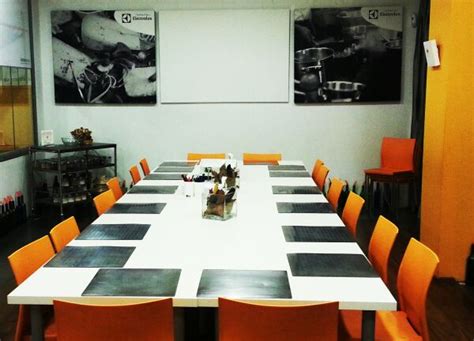 Consulta nuestro ranking de escuelas y fórmate con los mejores. Electrolux continúa extendiendo su red de escuelas de ...