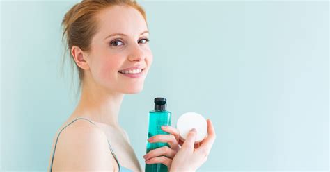 The Best Makeup Removers Makeup Remover Wipes Coconut Oil And More
